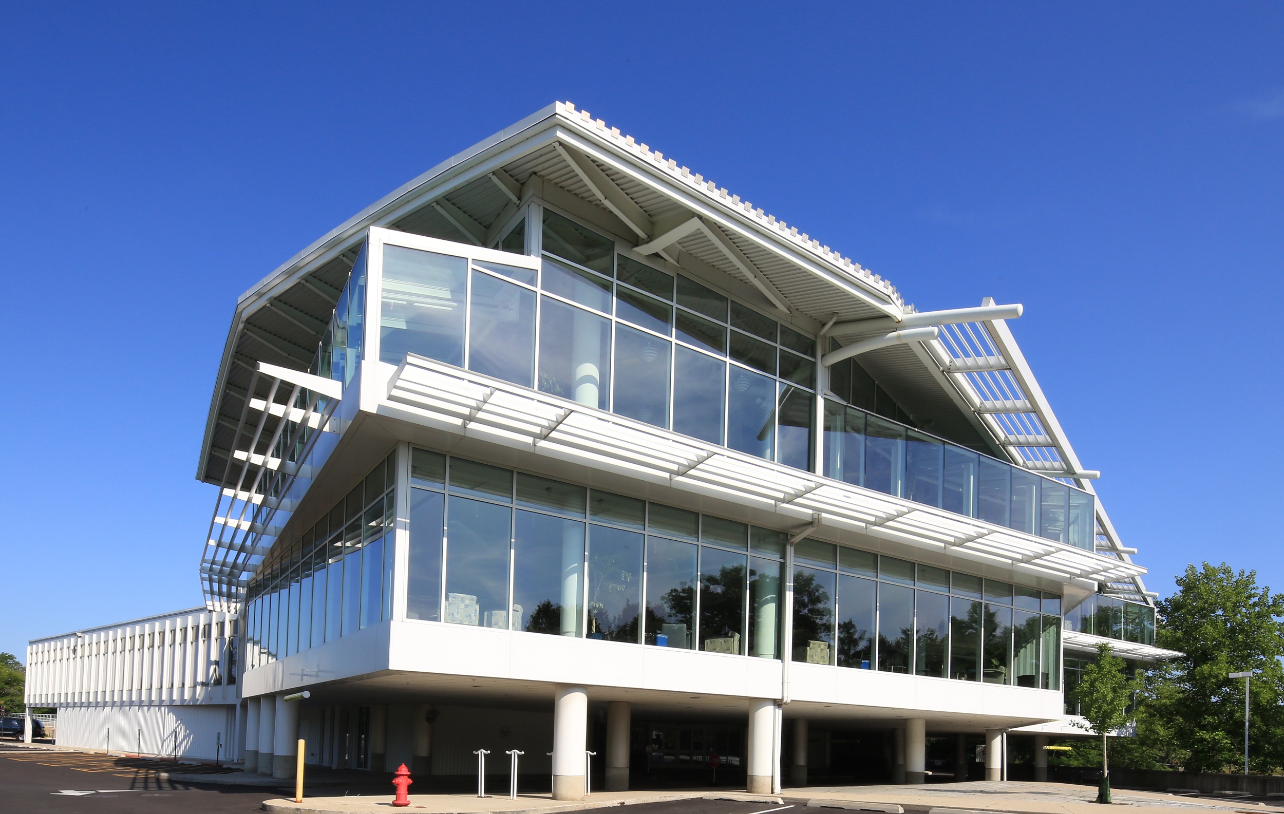 Northbrook Public Library Exterior